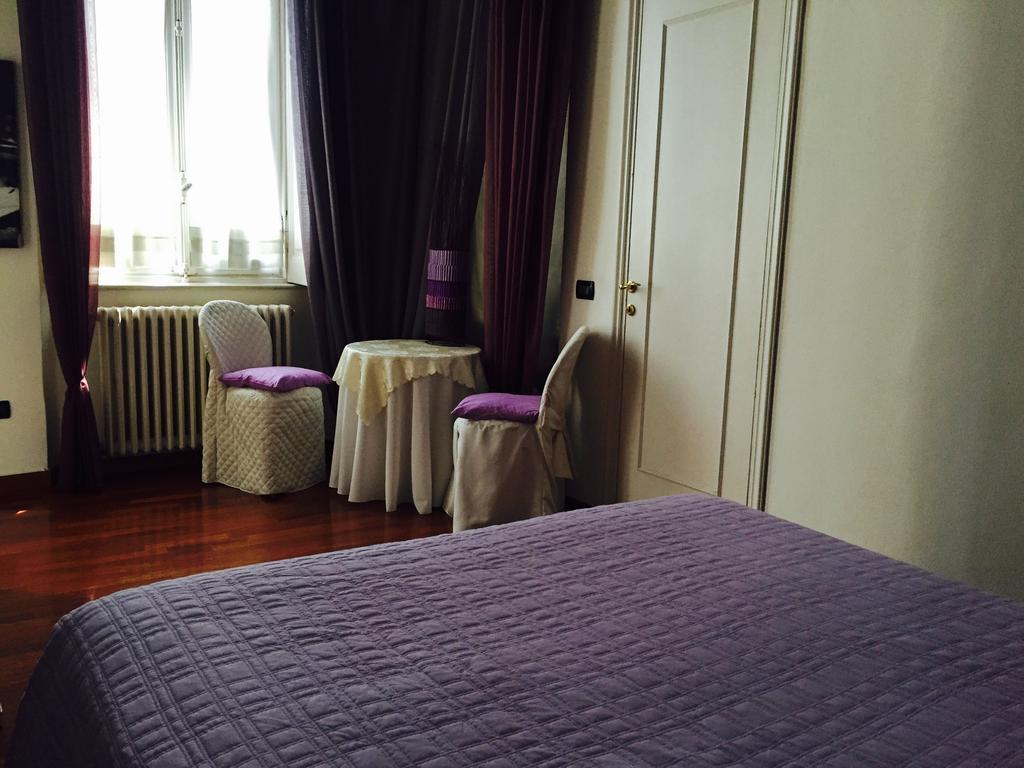 Il Giardino Nascosto Bed and Breakfast Busto Arsizio Kamer foto